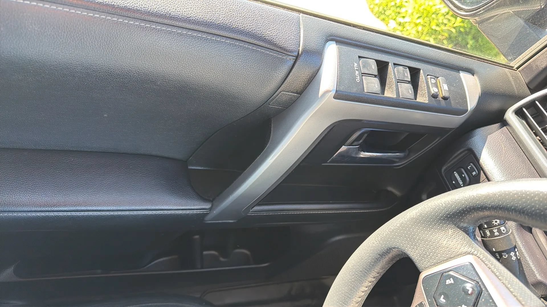 Used 2021 Toyota 4Runner SR5 AWD/4WD image 21