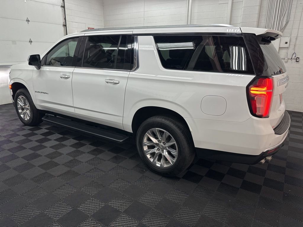 Used 2021 Chevrolet Suburban Premier w/ Premium Package image 6
