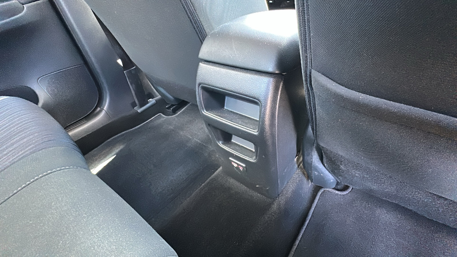 Used 2019 Nissan Sentra SV FWD image 25