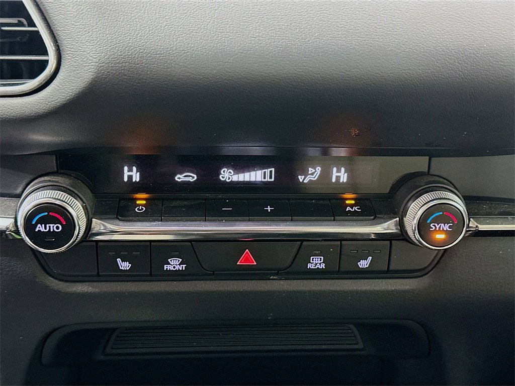 Used 2022 MAZDA CX-30 AWD 2.5 S w/ Premium Package image 16