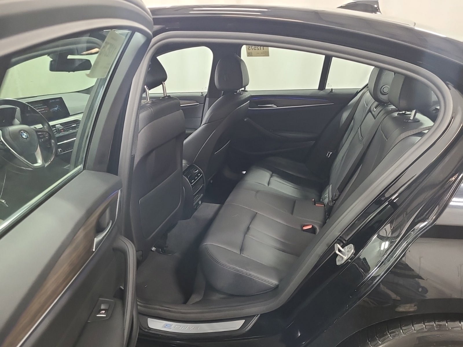 Used 2018 BMW 530e RWD image 15