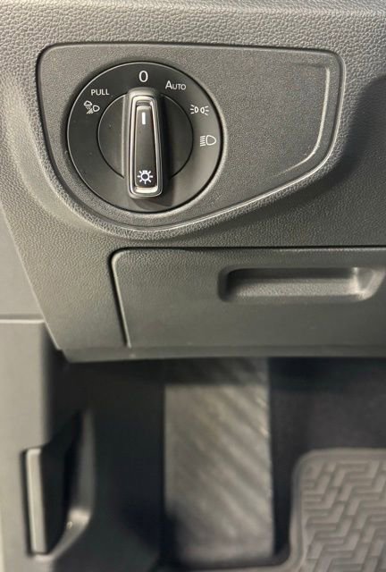 Used 2021 Volkswagen Atlas Cross Sport SEL R-Line image 24