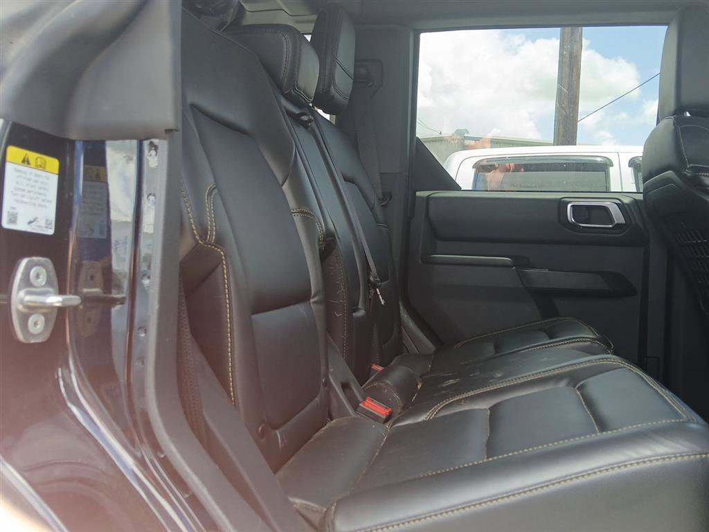 Used 2025 Ford Bronco Badlands w/ Sasquatch Package AWD/4WD image 10