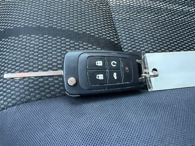 Used 2015 Chevrolet Sonic LT FWD image 31