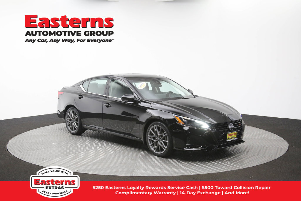 Used 2023 Nissan Altima 2.0 SR FWD image 53