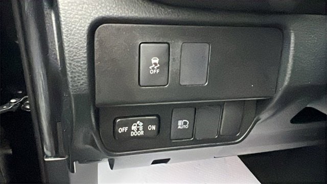 Certified 2022 Toyota Tacoma SR5 image 18