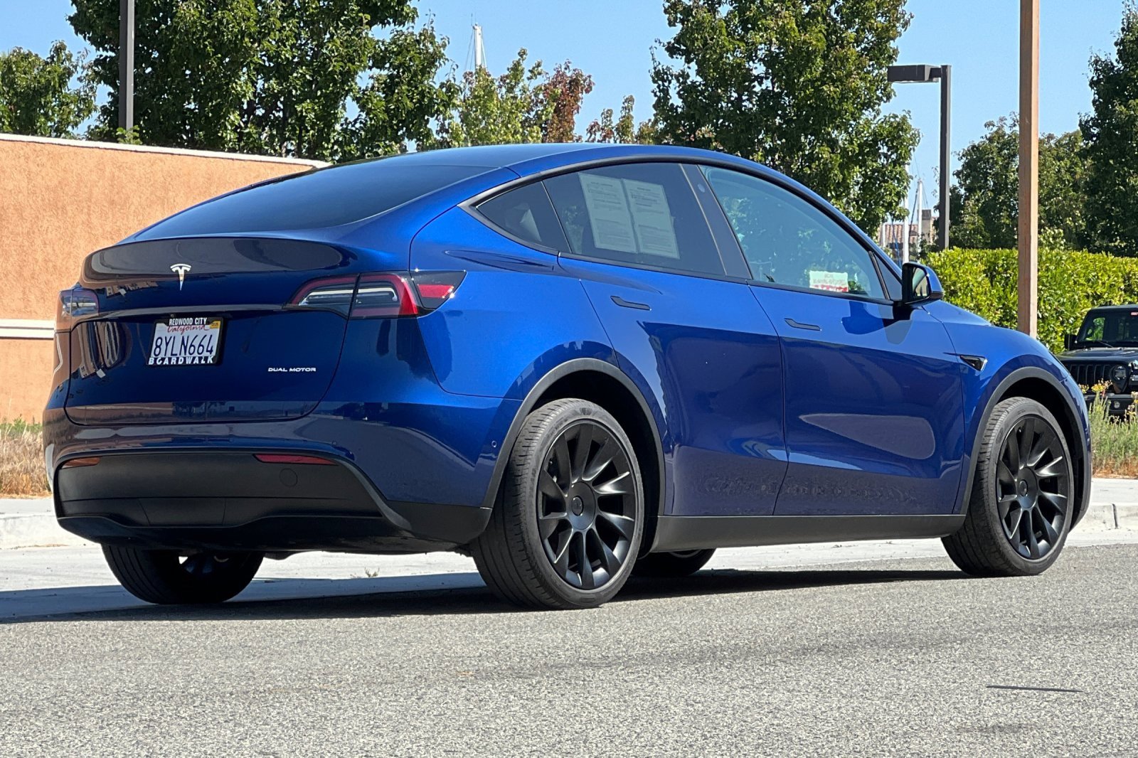 Used 2021 Tesla Model Y Long Range image 4