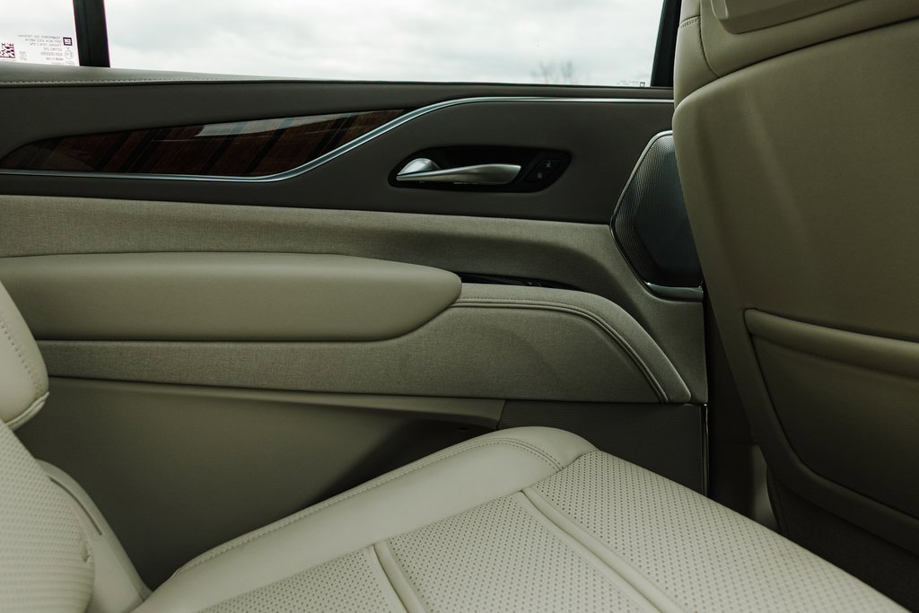 Used 2023 Cadillac Escalade ESV Premium Luxury Platinum w/ LPO, Radiant Package image 45