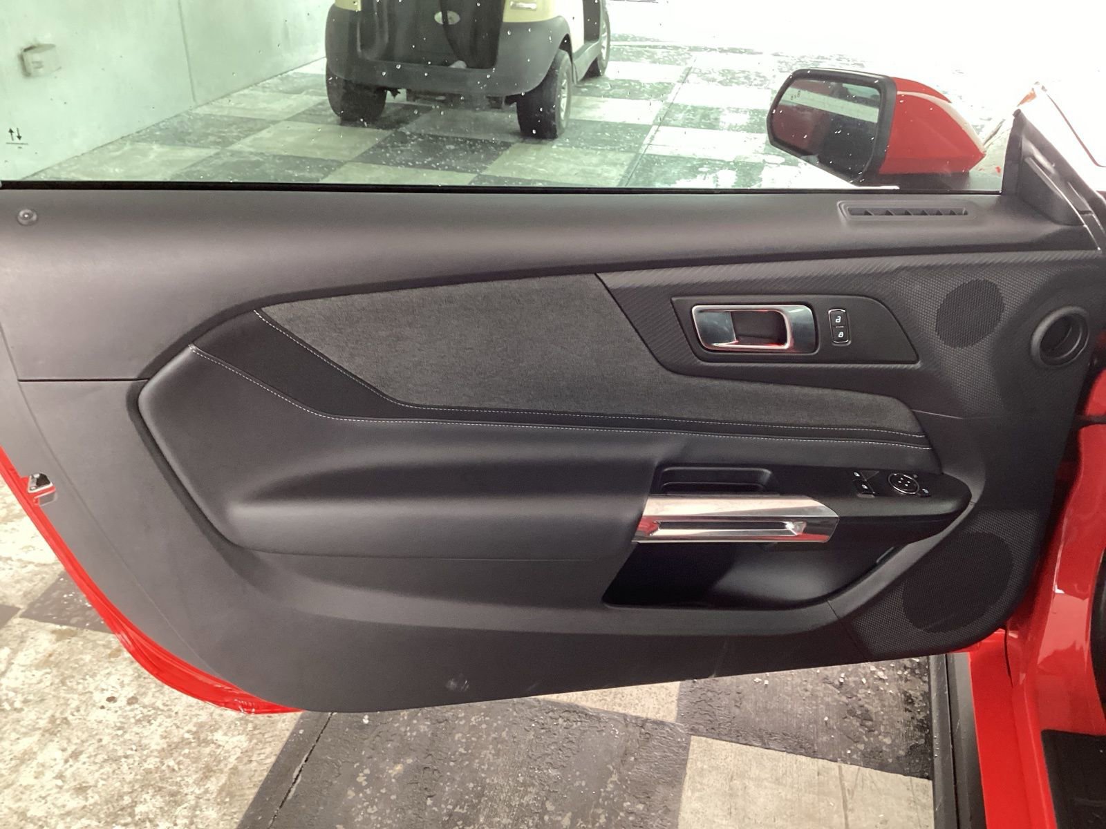 Used 2025 Ford Mustang GT image 26