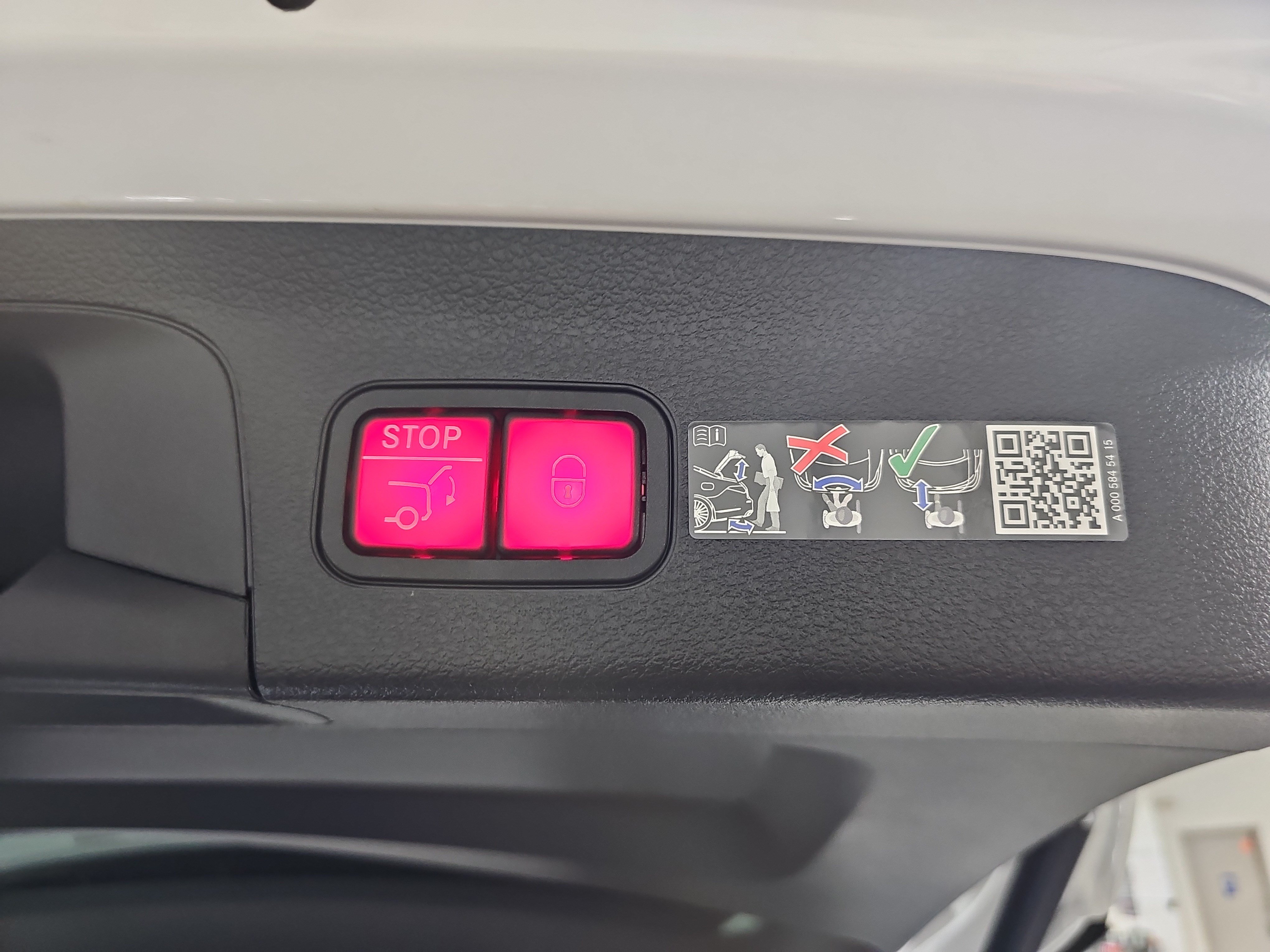 New 2026 Mercedes-Benz GLS 450 4MATIC image 15