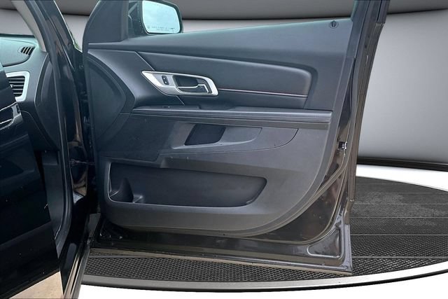 Used 2017 GMC Terrain SLE FWD image 28