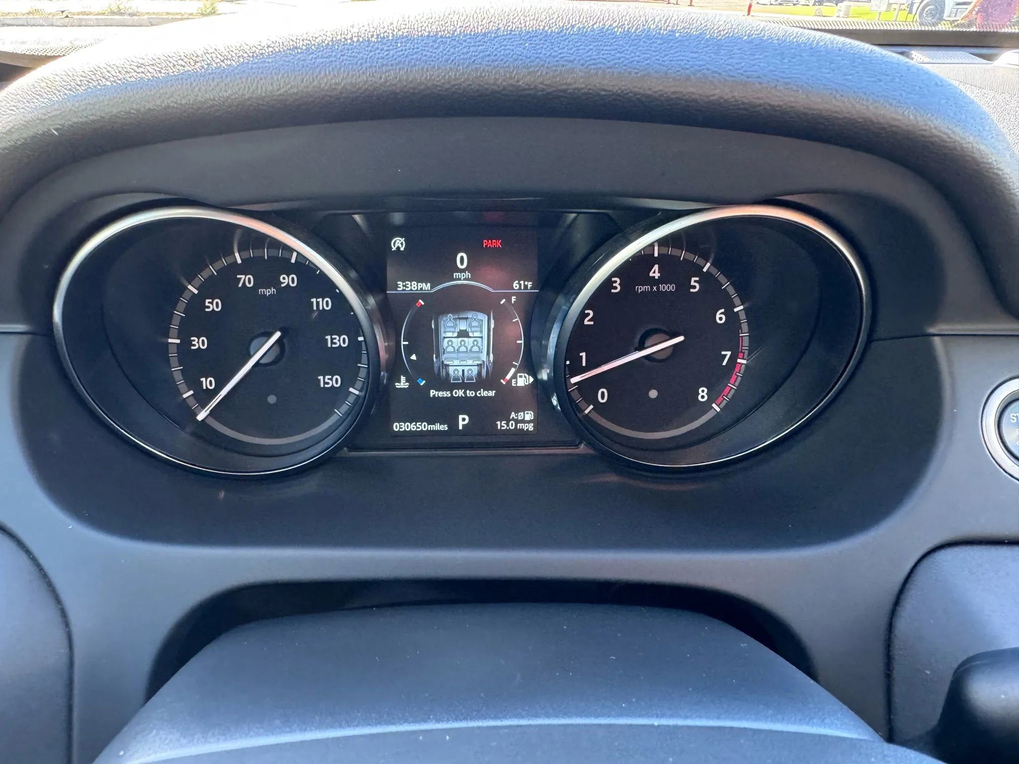 Used 2019 Land Rover Discovery Sport HSE image 24