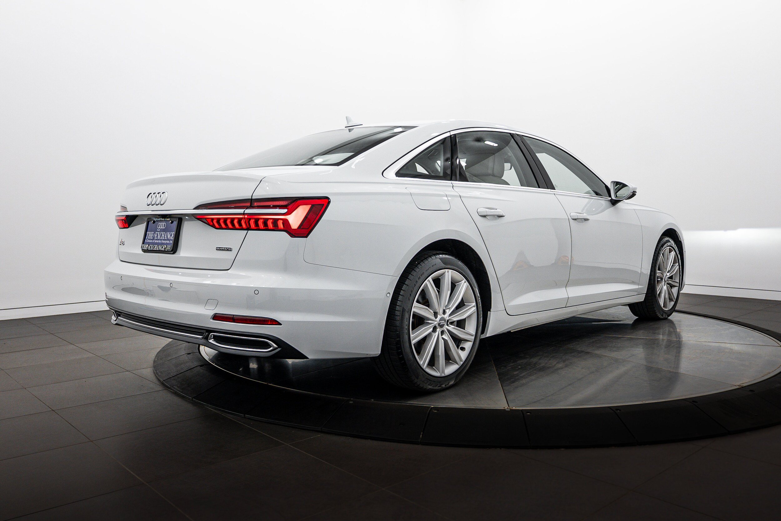 Used 2020 Audi A6 2.0T Premium Plus w/ Premium Plus Package AWD/4WD image 4