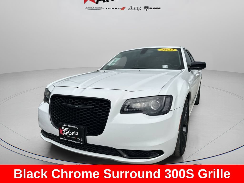 Certified 2023 Chrysler 300 Touring w/ Sport Appearance Package RWD image 6
