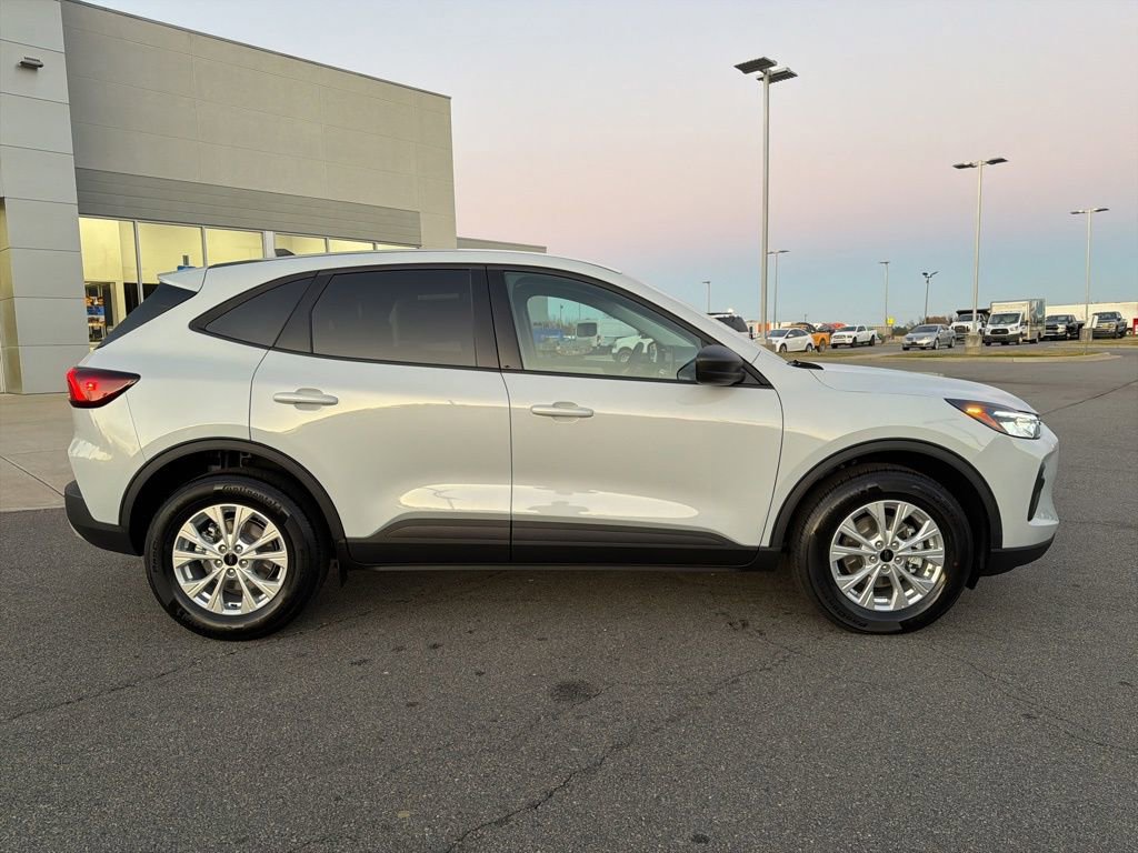 New 2026 Ford Escape Active image 2