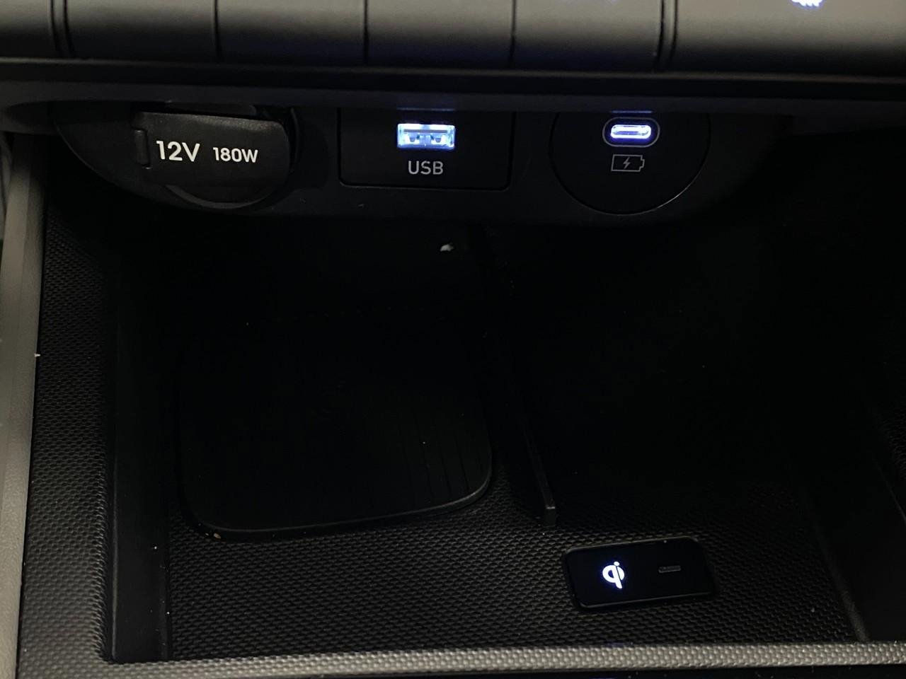 Certified 2025 Hyundai Elantra SEL image 25