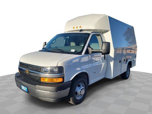 New 2025 Chevrolet Express 3500 w/ Power Convenience Package