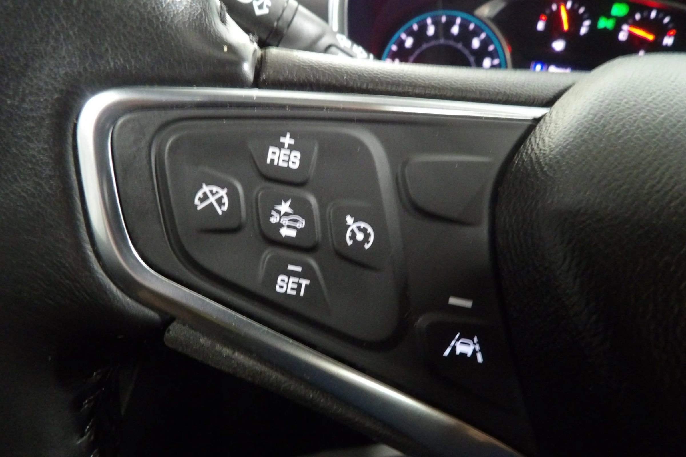 Used 2021 Chevrolet Equinox LT FWD image 16