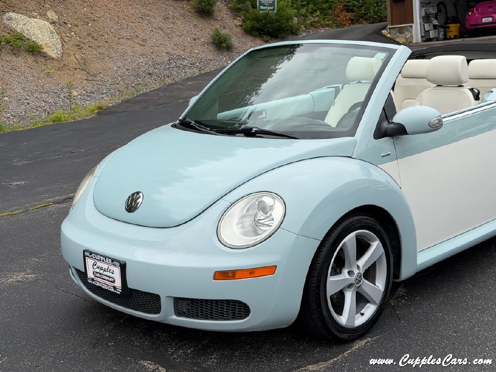 Used 2010 Volkswagen Beetle Final Edition FWD image 35
