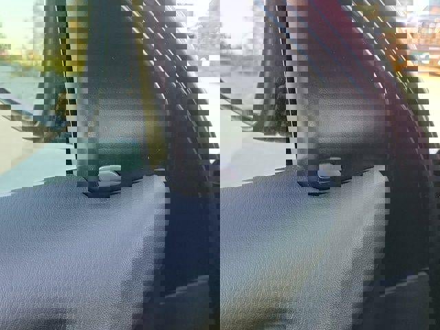 Used 2020 Nissan Pathfinder SL image 34