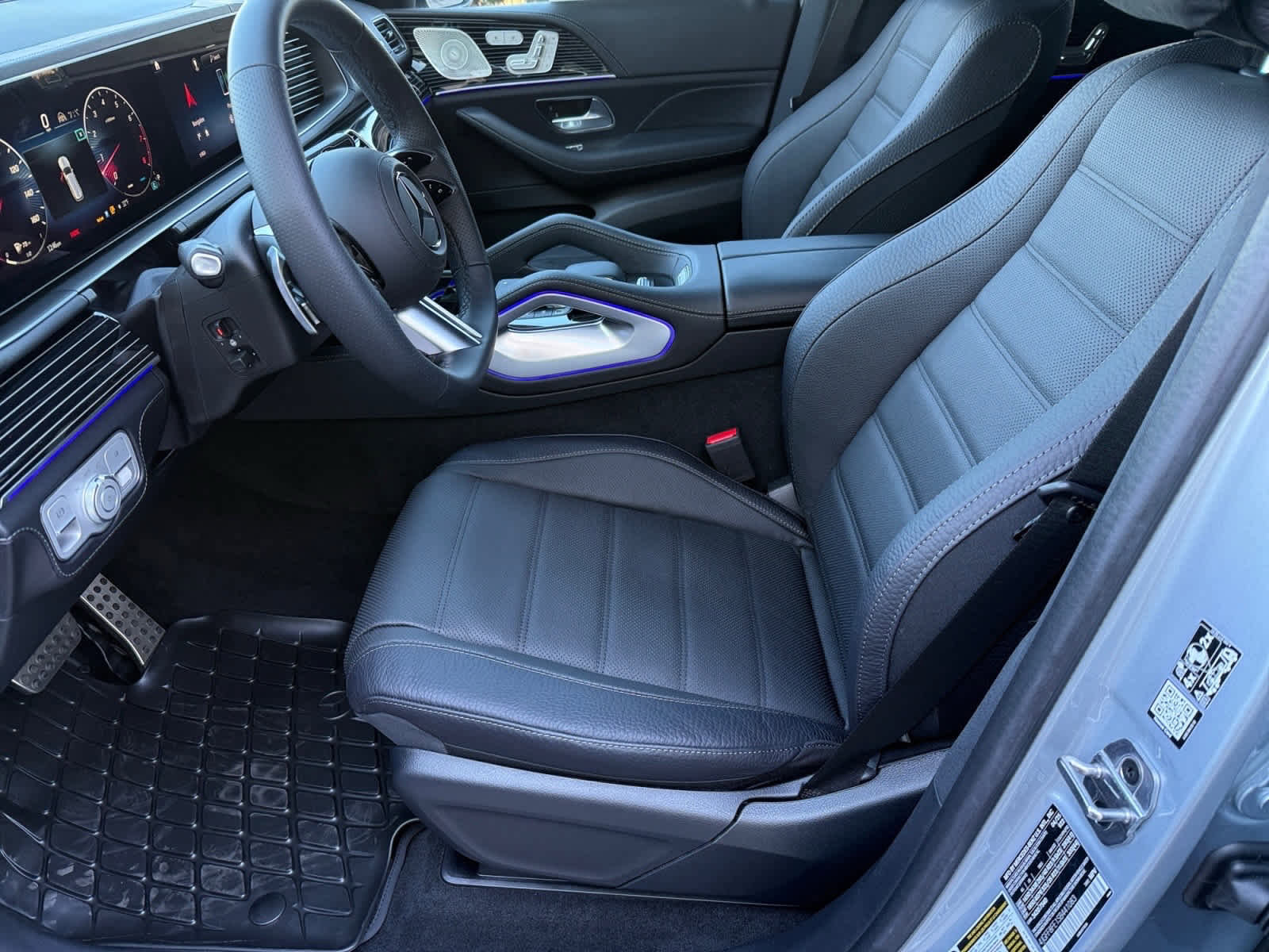 New 2025 Mercedes-Benz GLS 580 4MATIC image 10