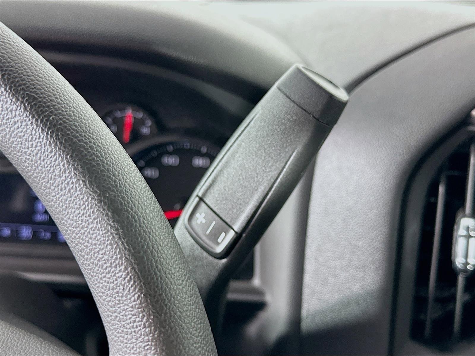 Certified 2025 GMC Sierra 1500 Pro w/ Trailering Package image 17