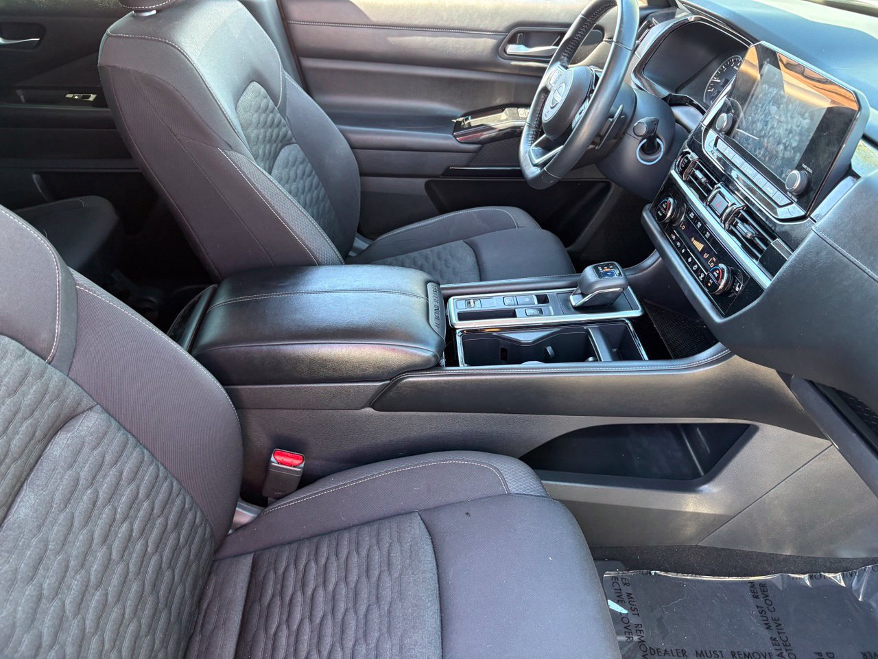 Certified 2022 Nissan Pathfinder SV w/ SV Premium Package FWD image 12