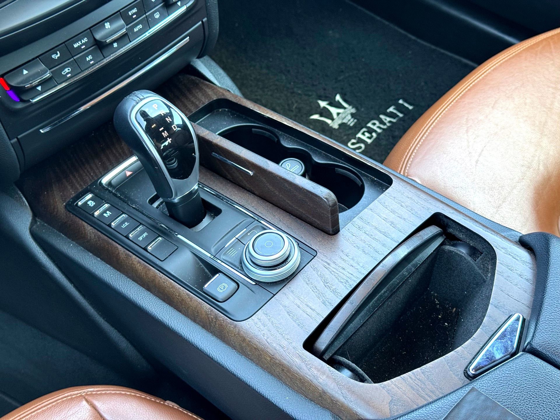 Used 2017 Maserati Ghibli image 31