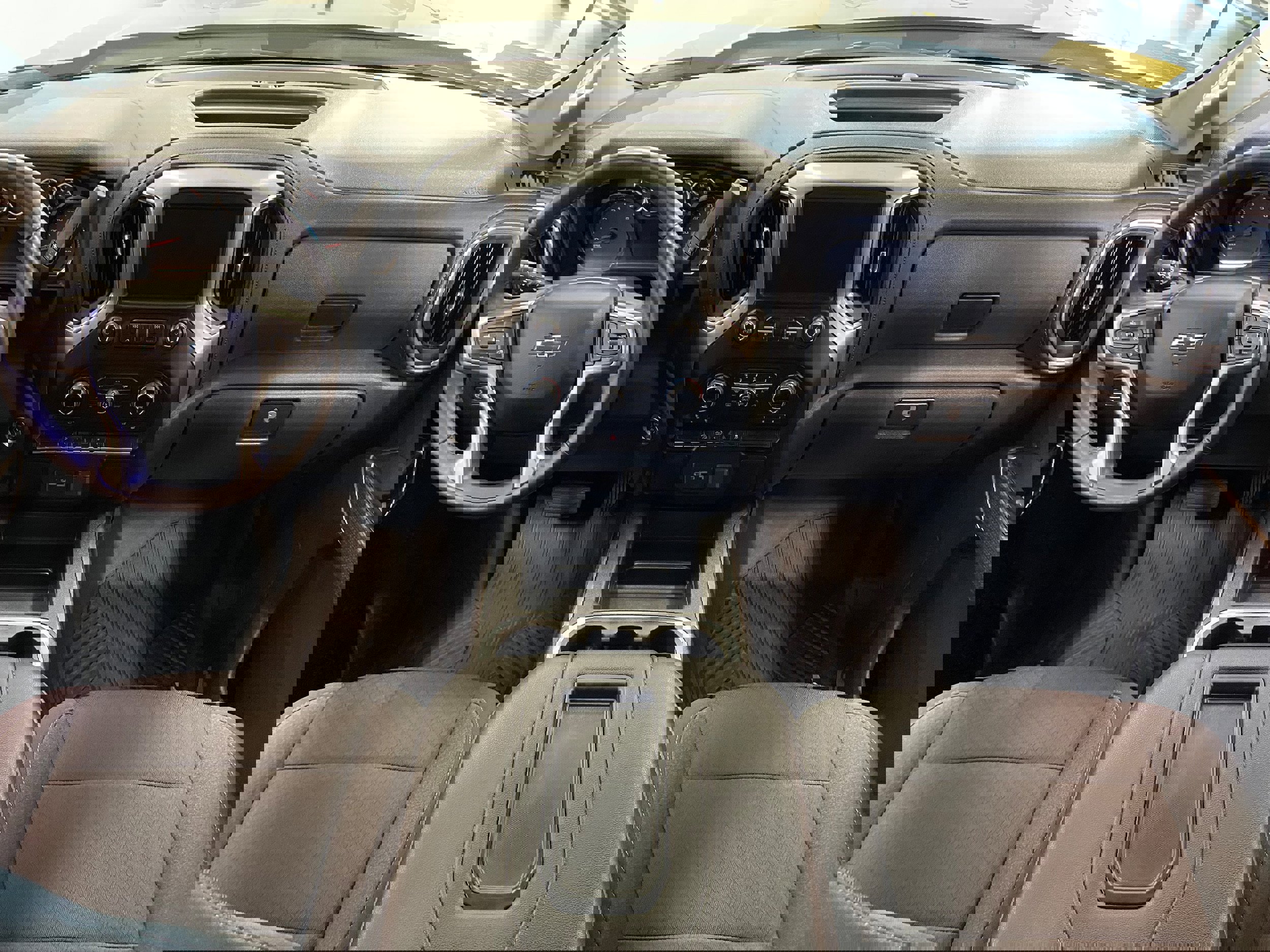 Used 2022 Chevrolet Silverado 1500 LT Trail Boss w/ Bed Protection Package image 10