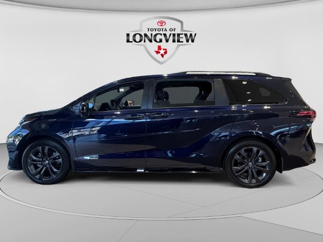 Certified 2026 Toyota Sienna XSE FWD image 2