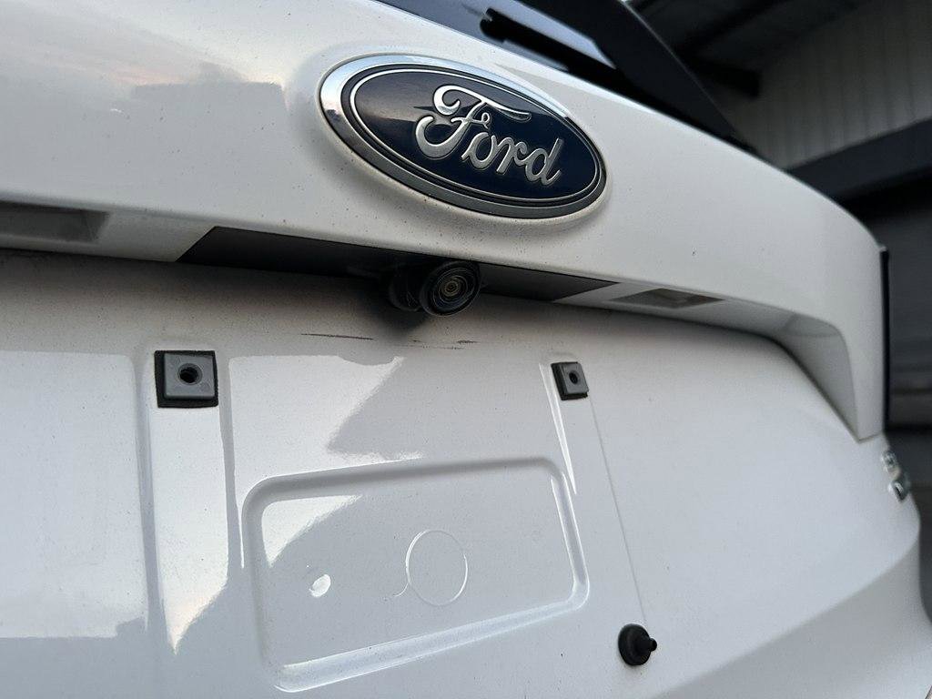Used 2018 Ford Escape SE FWD image 15