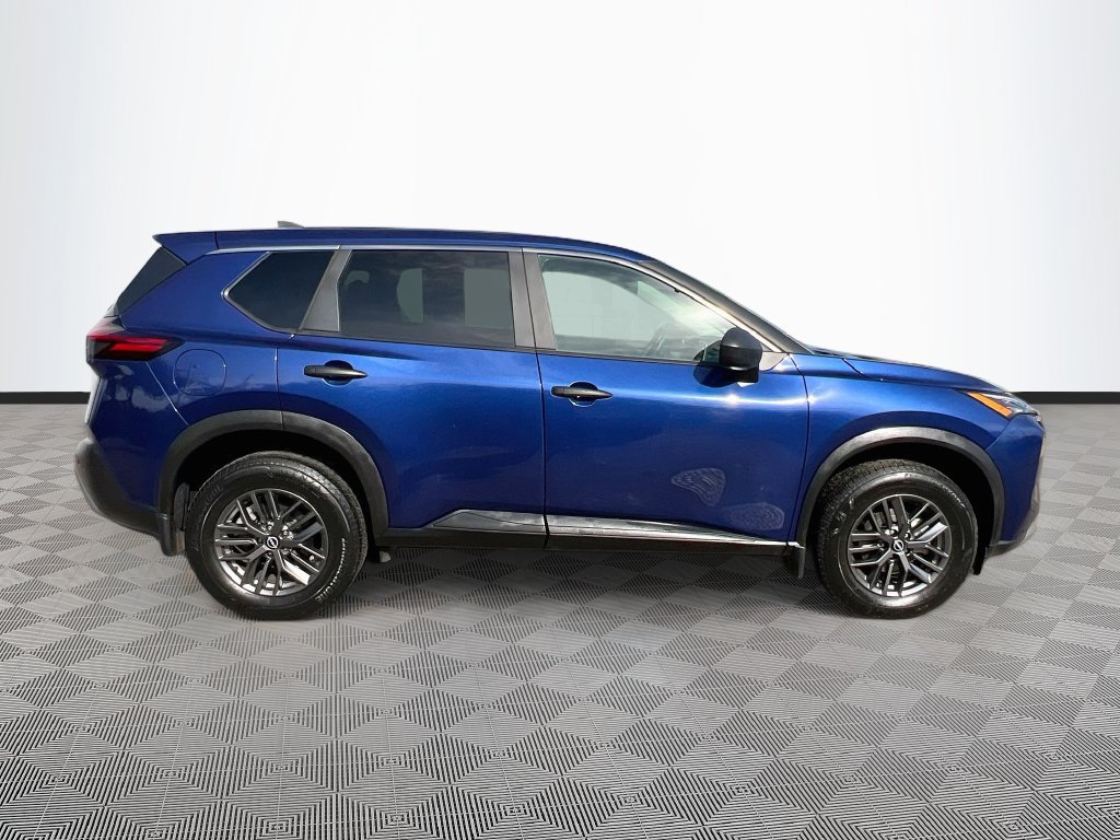 Used 2023 Nissan Rogue S AWD/4WD image 8