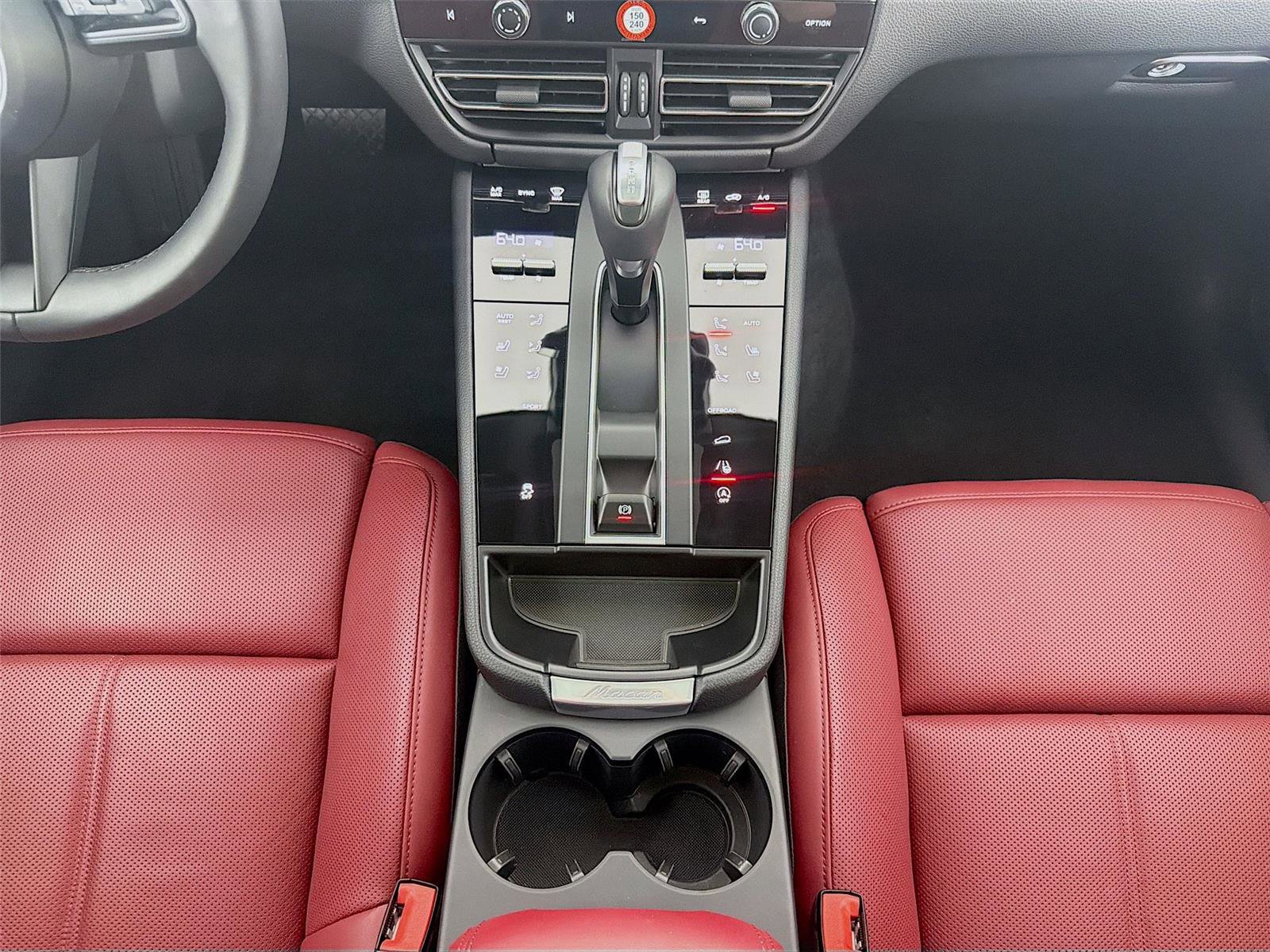 Used 2026 Porsche Macan AWD/4WD image 20