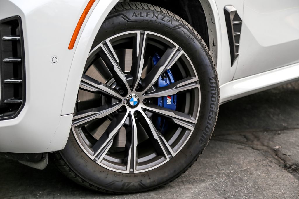 Certified 2025 BMW X5 M60i image 9