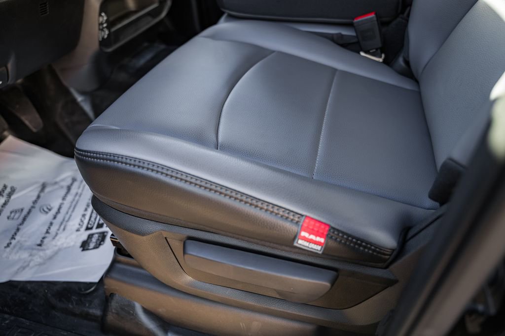 New 2026 RAM 2500 Tradesman w/ Chrome Appearance Group image 33