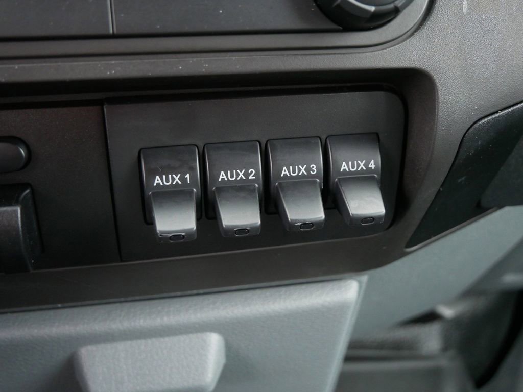 Used 2016 Ford F250 XL w/ XL Appearance Package AWD/4WD image 23