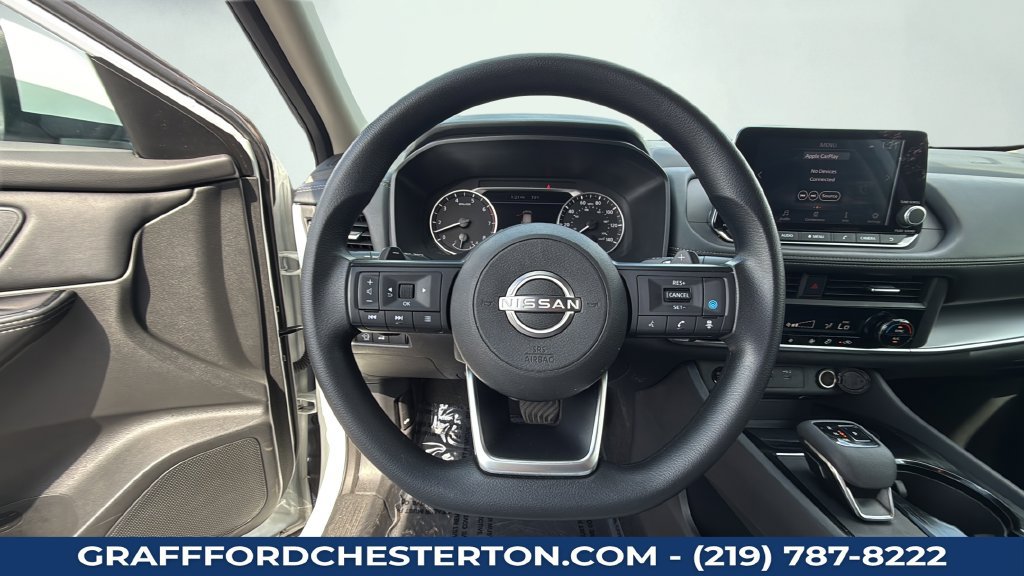 Used 2024 Nissan Rogue SV FWD image 22