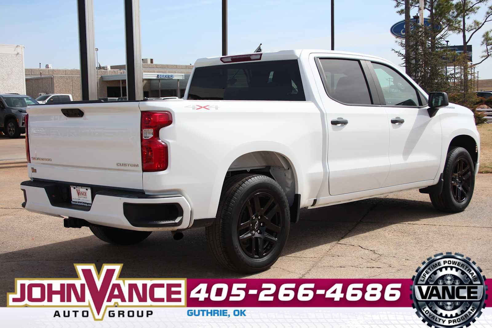 Used 2022 Chevrolet Silverado 1500 Custom image 11