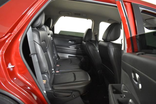 Certified 2023 Nissan Pathfinder SL w/ Lighting Package (N92) AWD/4WD image 37