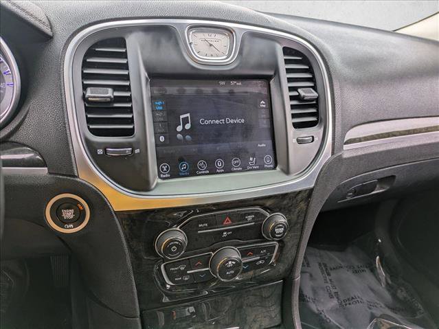 Used 2017 Chrysler 300 C image 14