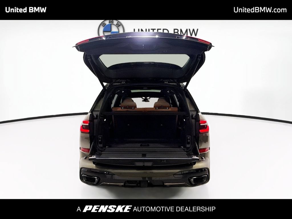 New 2027 BMW X7 xDrive40i w/ M Sport Package AWD/4WD image 15