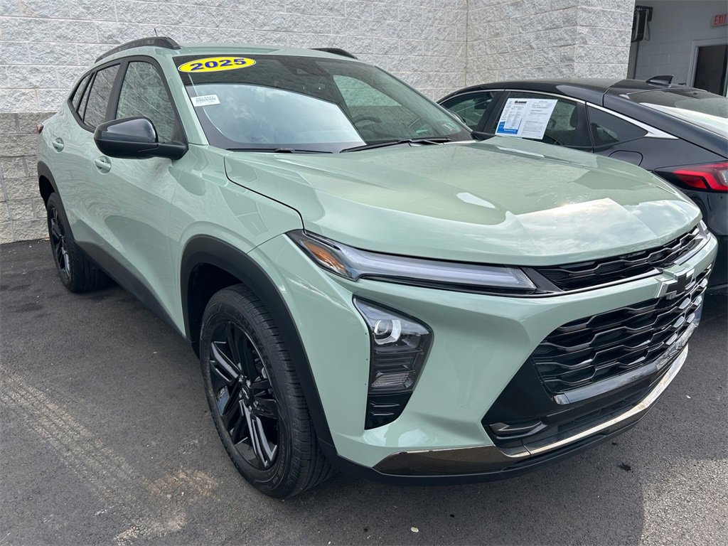 Used 2025 Chevrolet Trax ACTIV w/ Driver Confidence Package image 20