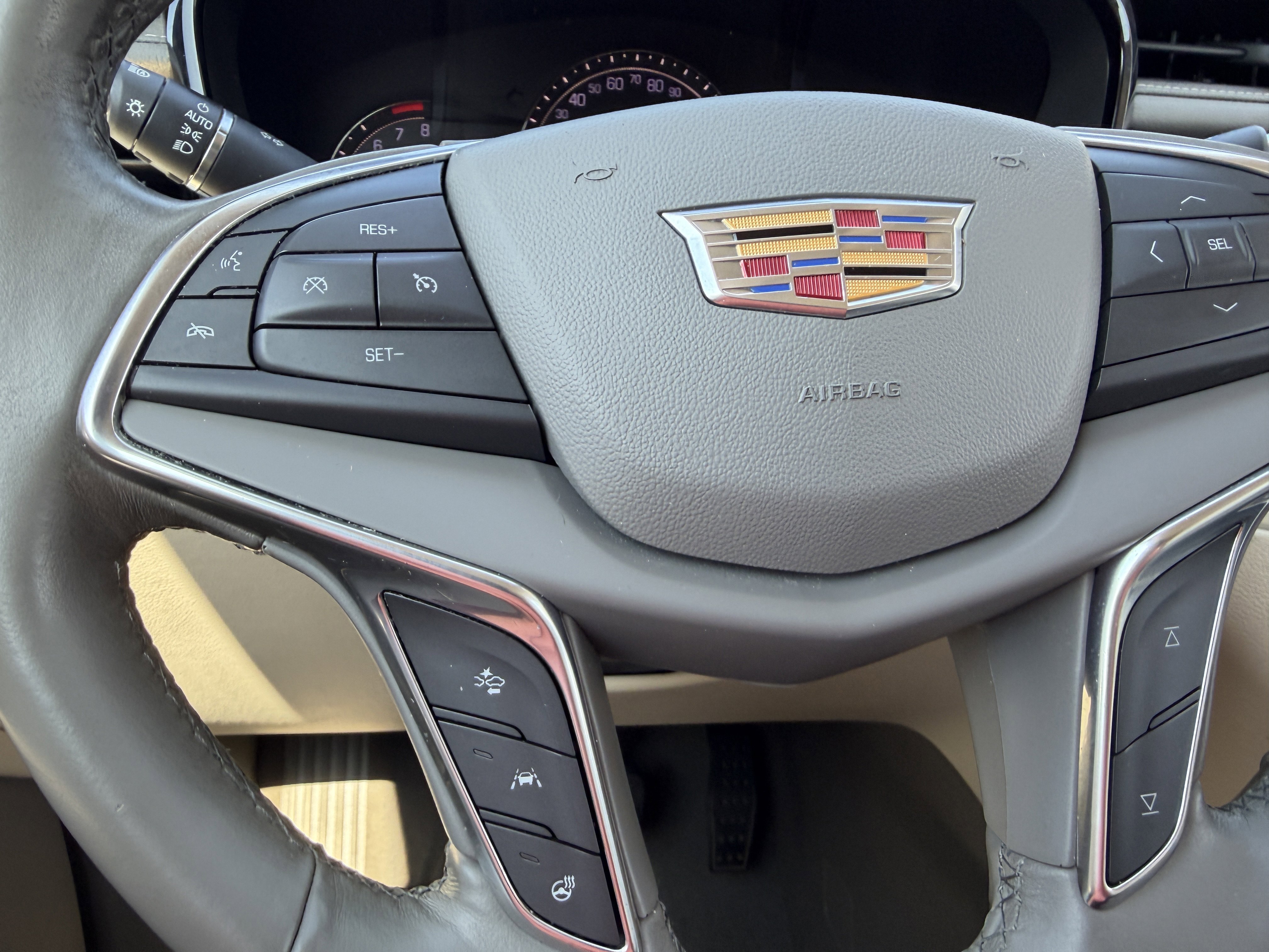 Used 2019 Cadillac XT5 Luxury image 27