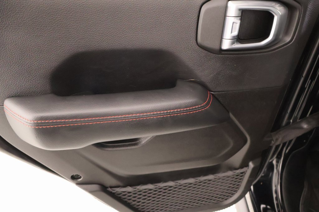 Used 2023 Jeep Gladiator Rubicon w/ Cold Weather Group image 18