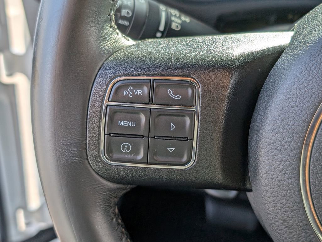 Used 2017 Jeep Wrangler Unlimited Sahara w/ Connectivity Group image 29