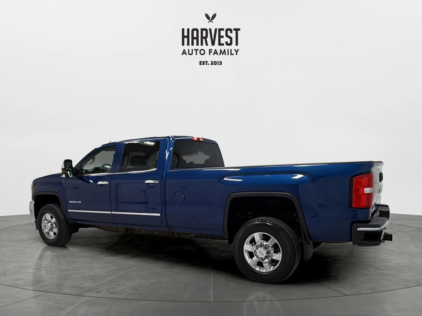 Used 2017 GMC Sierra 3500 SLT AWD/4WD image 3