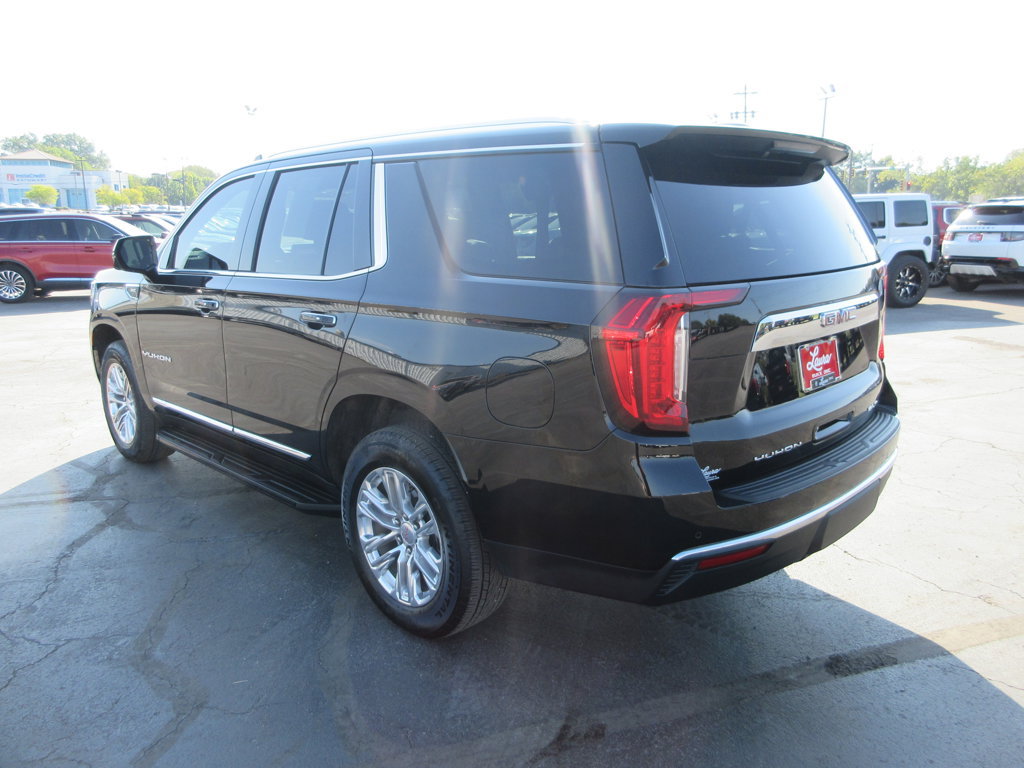 Certified 2021 GMC Yukon SLT w/ SLT Premium Package AWD/4WD image 9