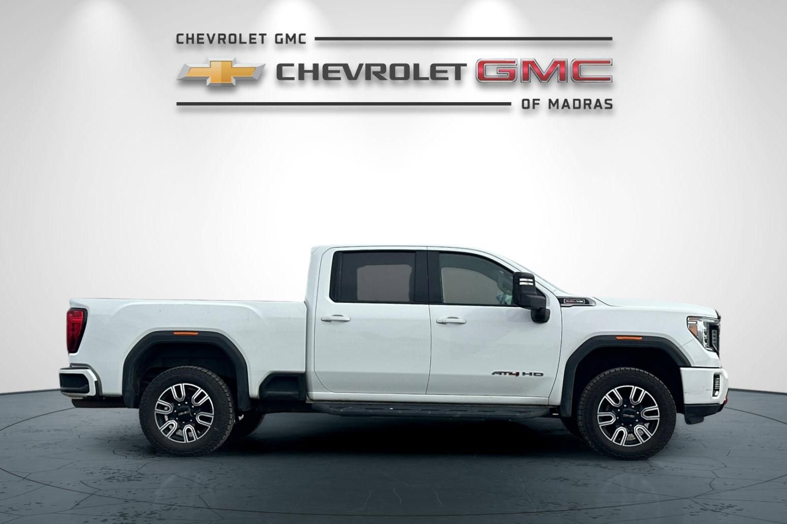 Used 2021 GMC Sierra 2500 AT4 AWD/4WD image 2
