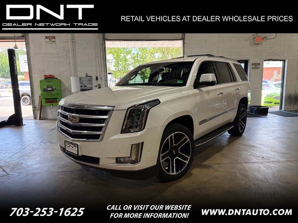 Used 2020 Cadillac Escalade Luxury AWD/4WD image 1