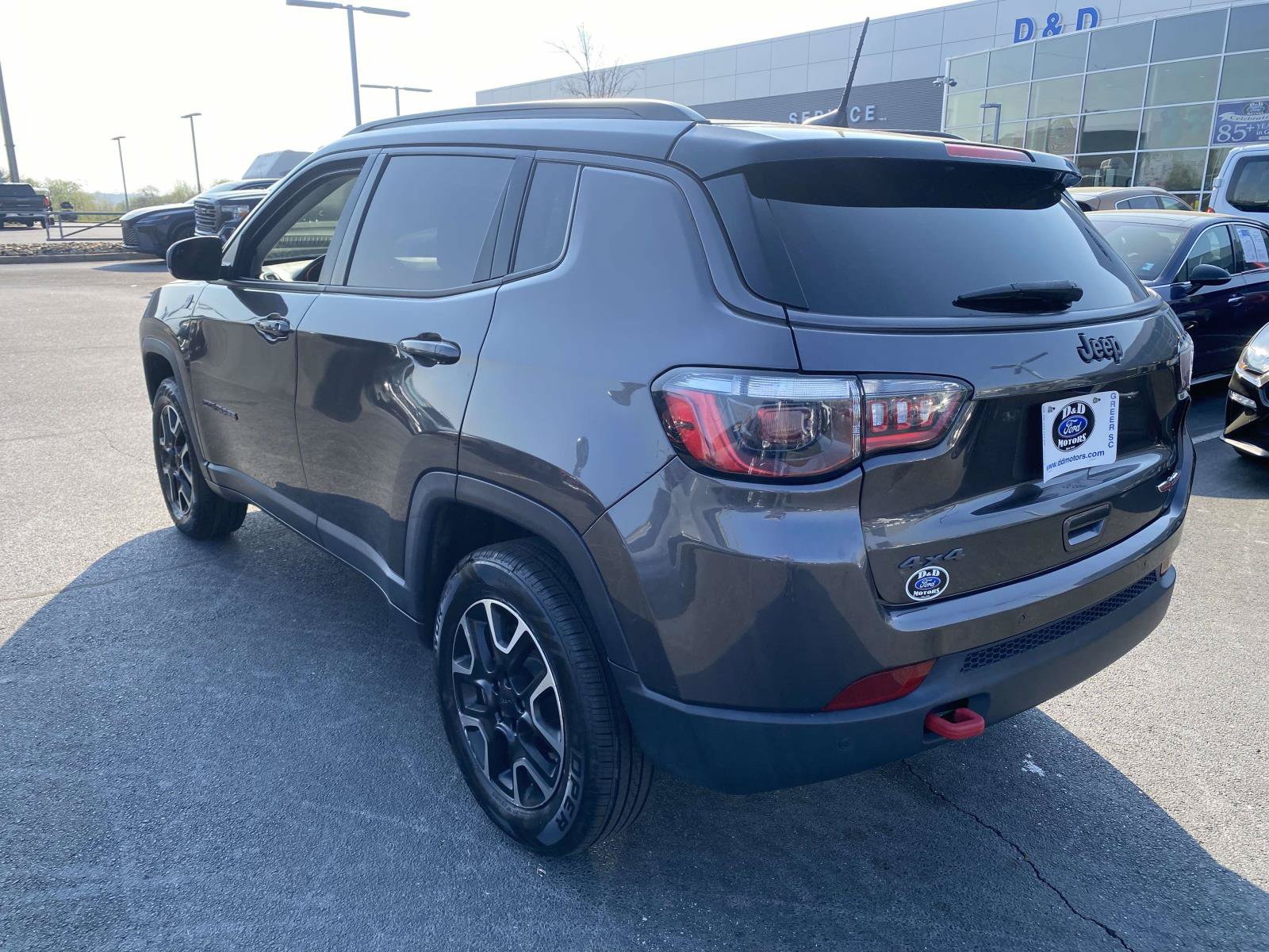 Used 2021 Jeep Compass Trailhawk AWD/4WD image 5